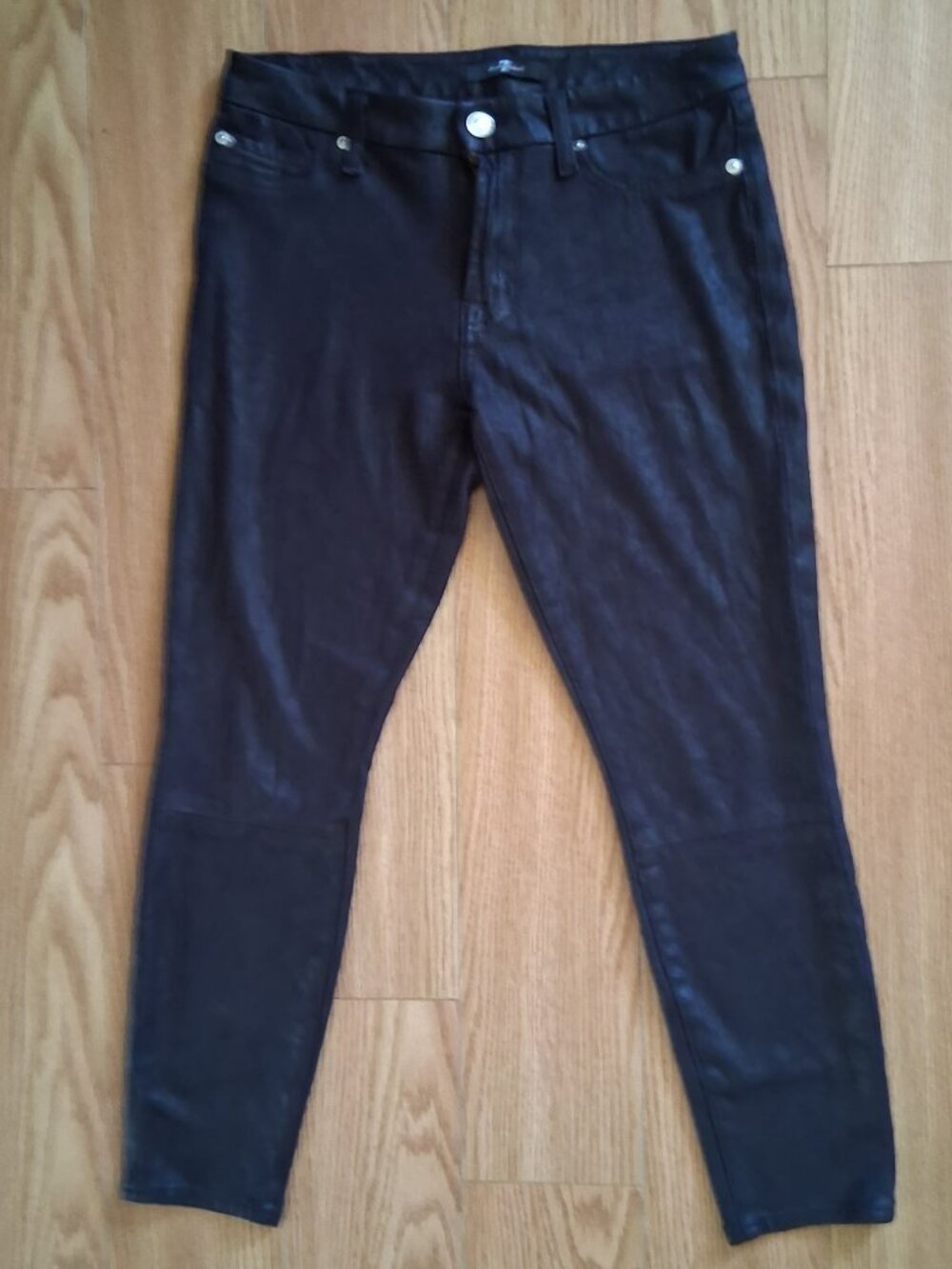 Knee Seam Skinny Pant